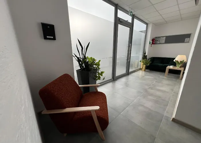 ホステル Adabet ケンプノ